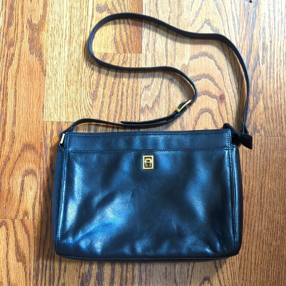 Etienne Aigner Leather Vintage Black Shoulder Bag Purse